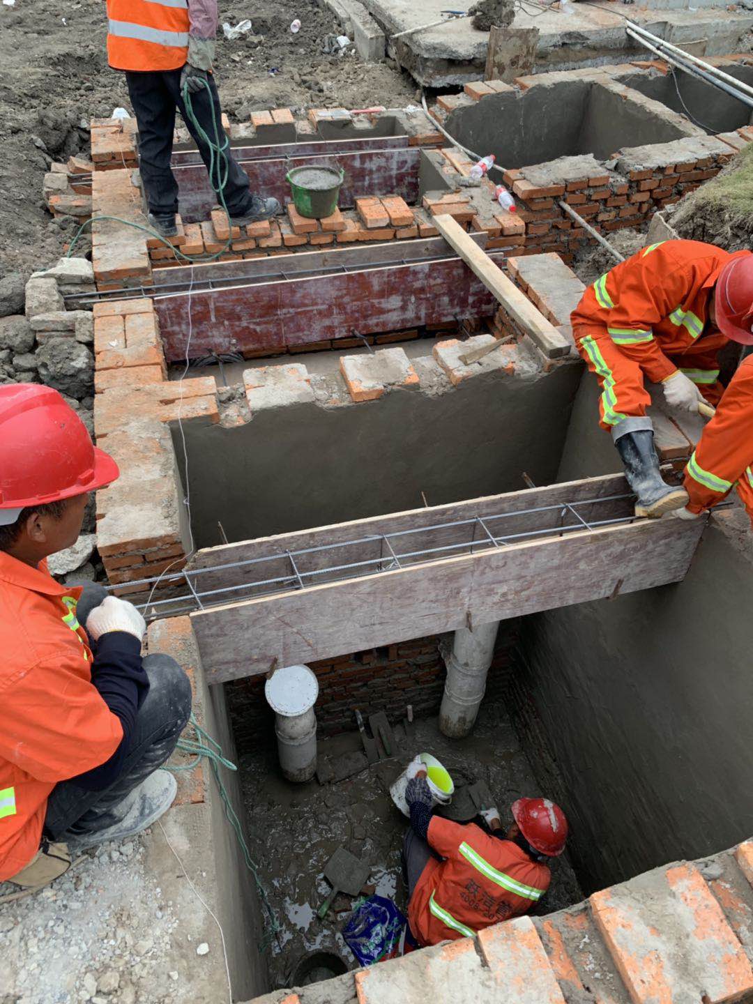 上?；S池改造安裝廠家