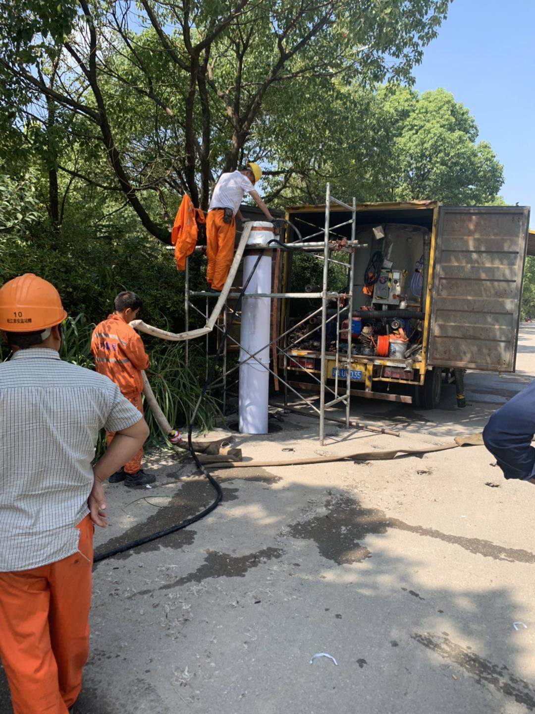 水翻非開(kāi)挖修復(fù)鍋爐車(chē)